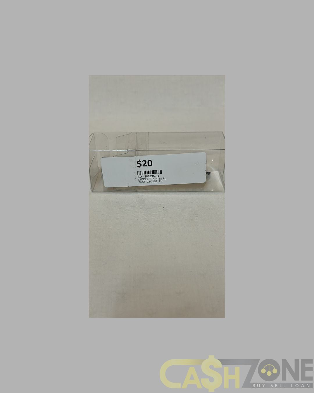 MODEL TRAIN IN PLASTIC DISPLAY BOX SILVER