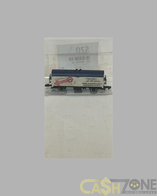 MODEL TRAIN IN PLASTIC DISPLAY BOX MARKLIN