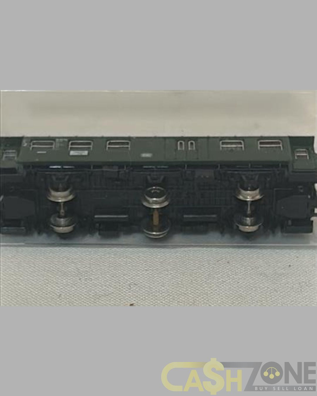 MODEL TRAIN IN PLASTIC DISPLAY BOX GREY GREEN
