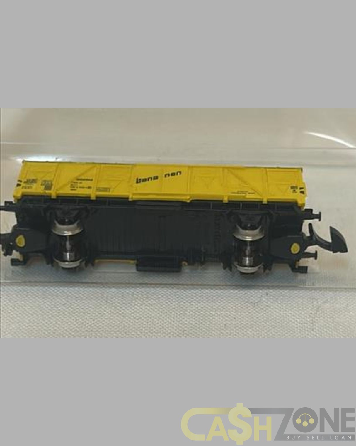 MODEL TRAIN IN PLASTIC DISPLAY BOX YELLOW