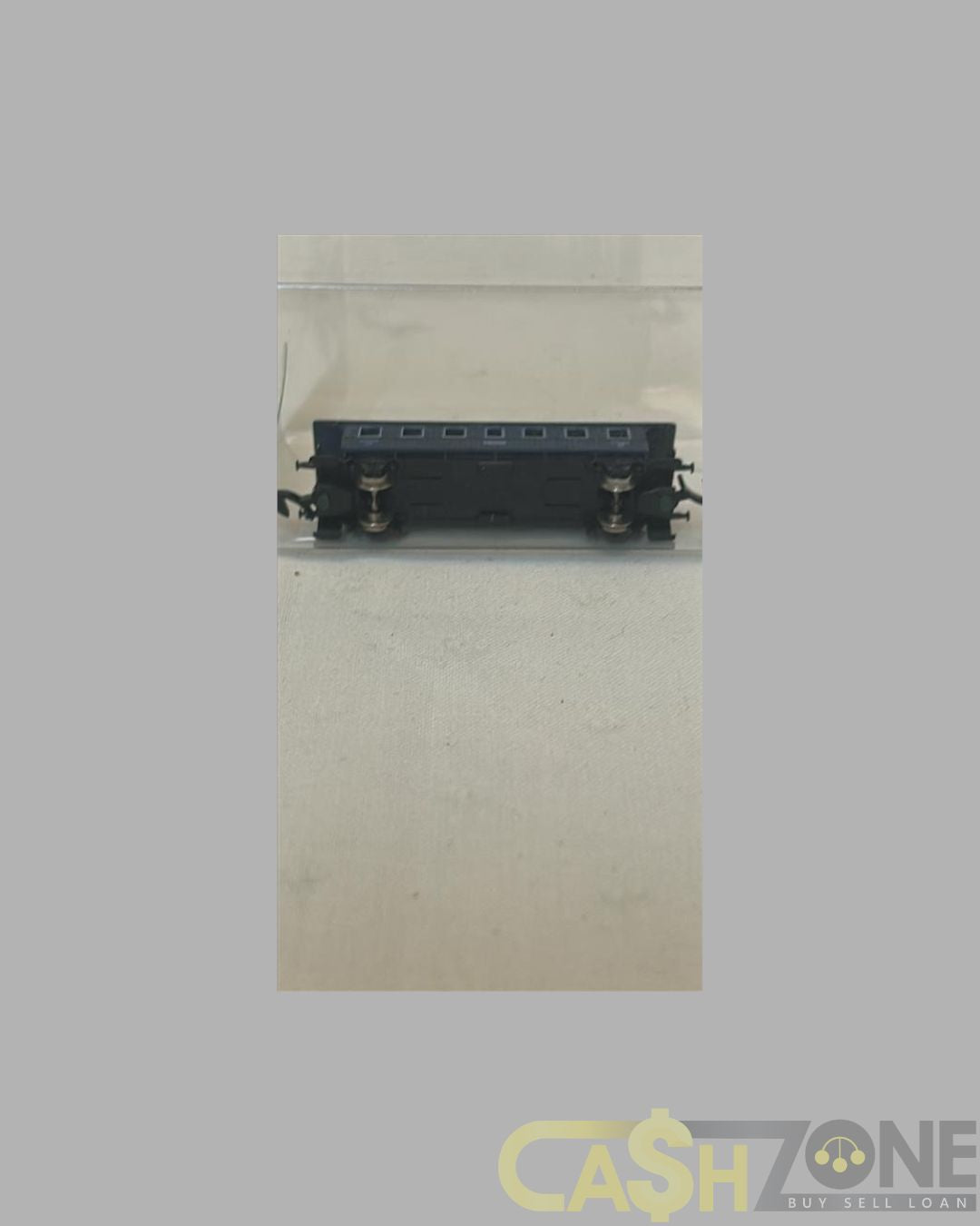 MODEL TRAIN IN PLASTIC DISPLAY BOX BLUE