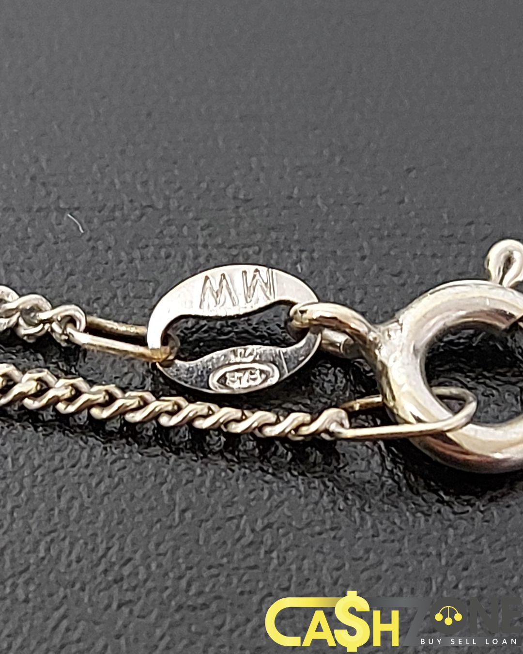 Ladies 9ct White Gold Chain With Heart Pendant