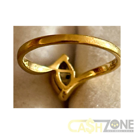 9CT Ladies Yellow Gold Ring W/ Clear Stones