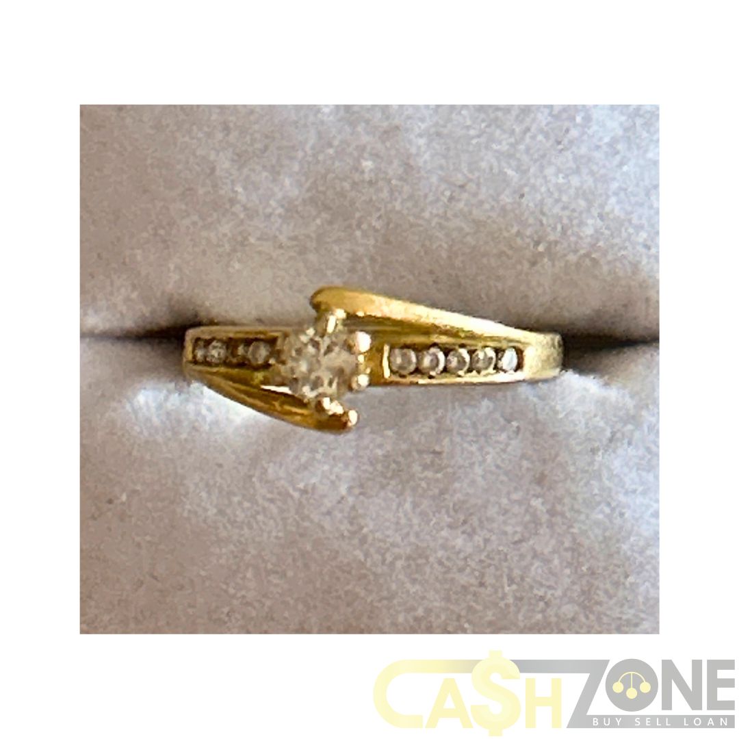 Ladies 9ct Yellow Gold Clear Stone Ring