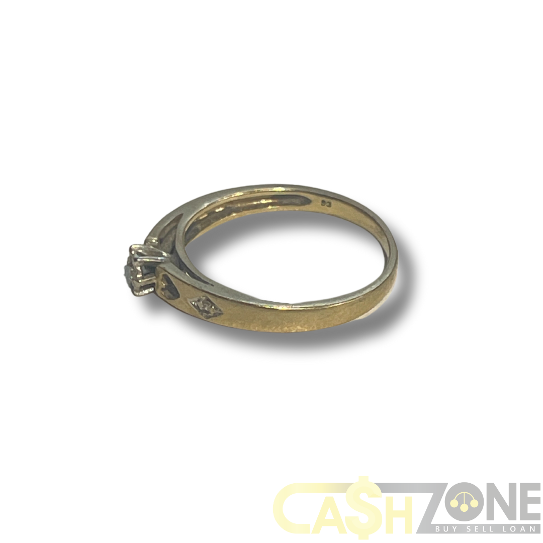 9CT Yellow Gold Ring w/Heart Cut Outs