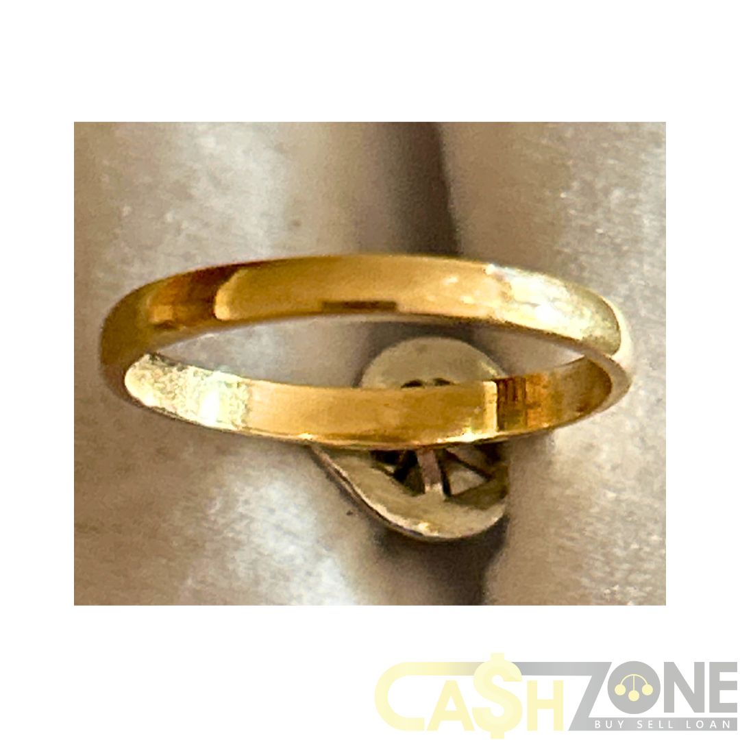 Ladies 9ct Yellow Gold Solitaire Style Clear Stone Ring