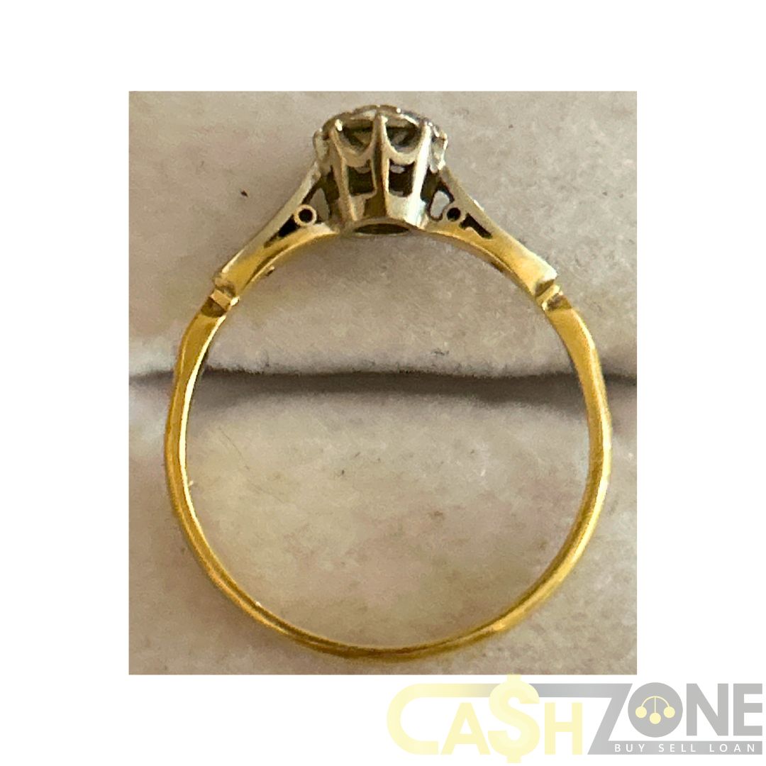 18CT Ladies Yellow Gold Ring W/ Large Clear Stone