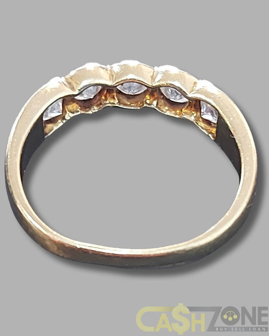 Ladies 9ct Yellow Gold Clear Stone Ring