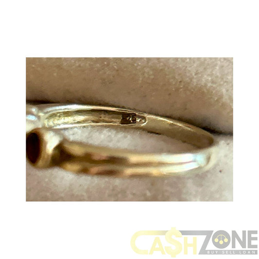 Ladies Silver Ring W/3x Red Stones