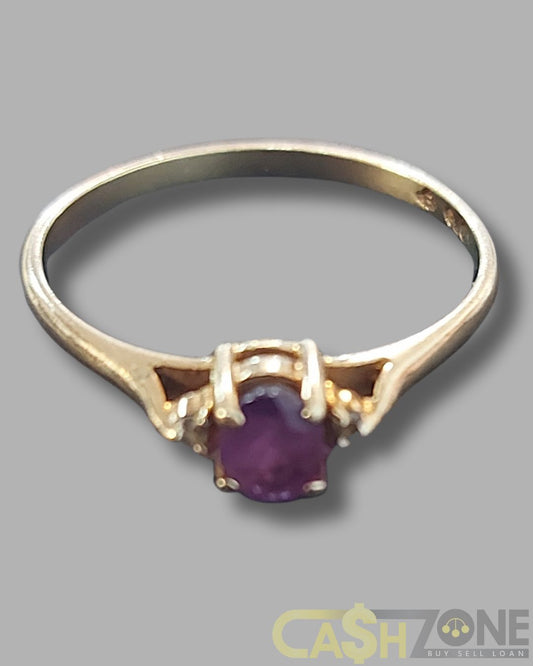 Ladies 9ct Yellow Gold Purple Stone Ring