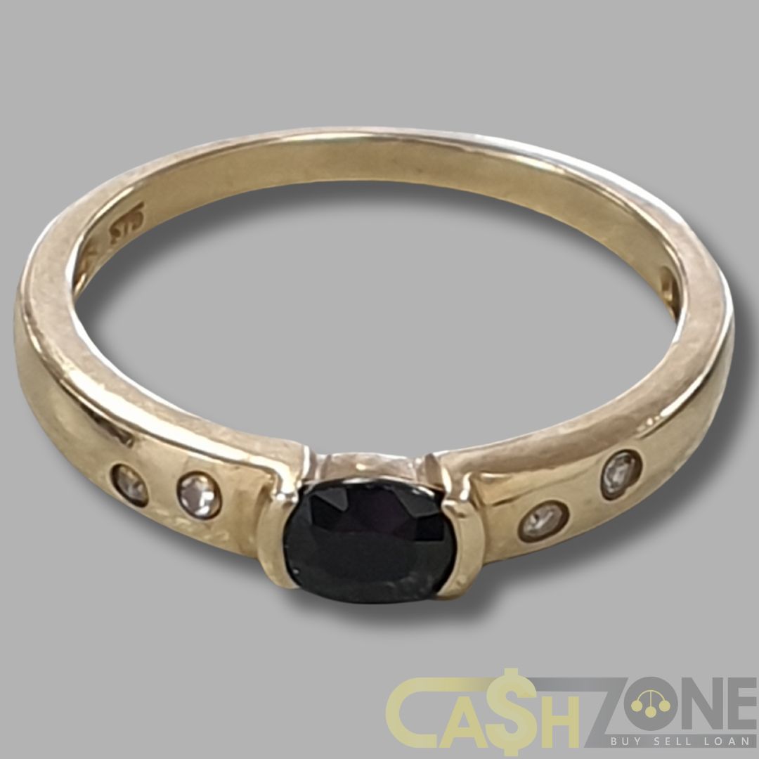 Ladies 9ct Yellow Gold Black & Clear Stone Ring