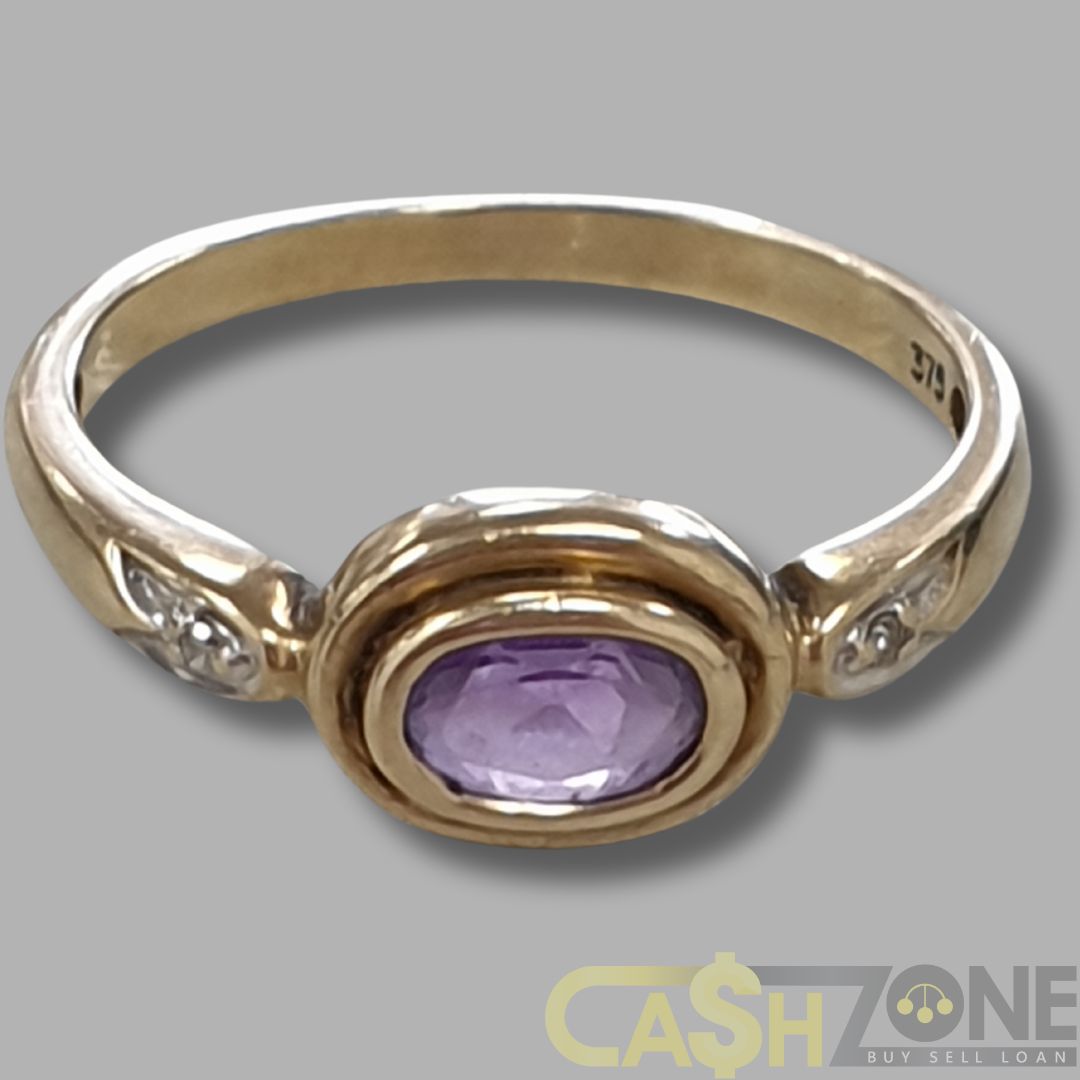 Ladies 9ct Yellow Gold Purple Stone Ring