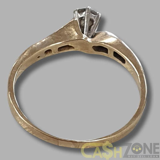 Ladies 9ct Yellow Gold Clear Stone Ring