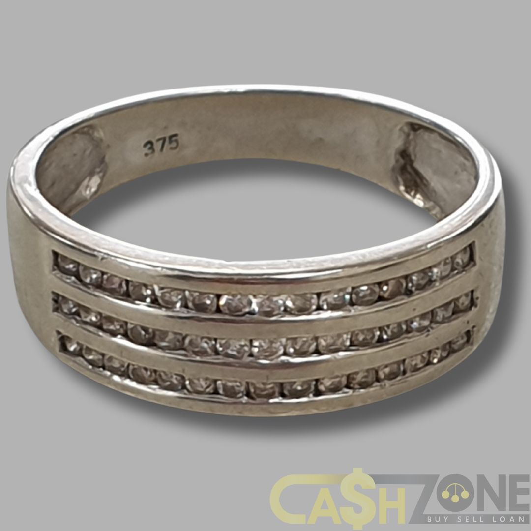 9CT White Gold Ladies Ring W/Clear Stones