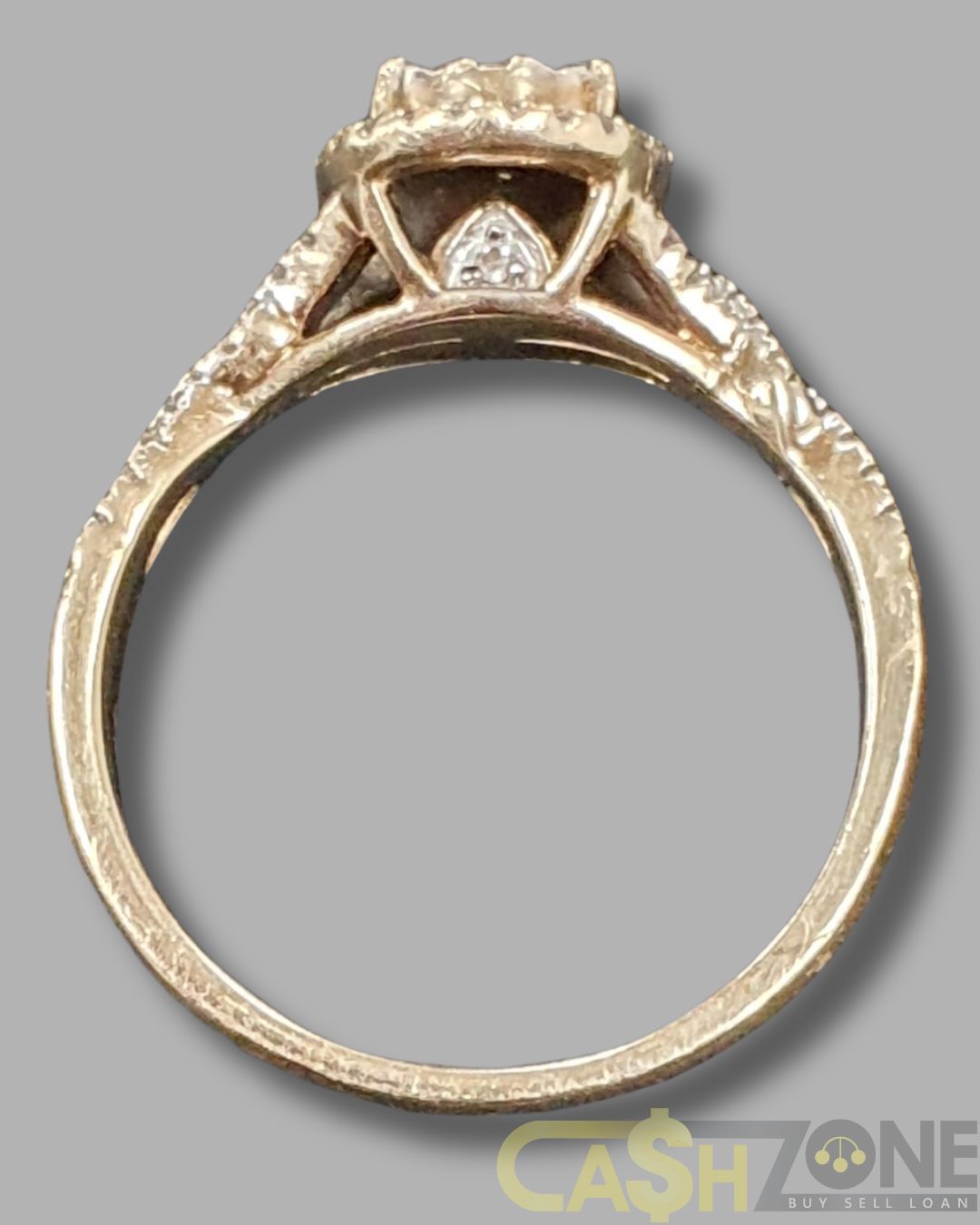 Ladies 9ct Yellow Gold Clear Stone Tear Drop Ring