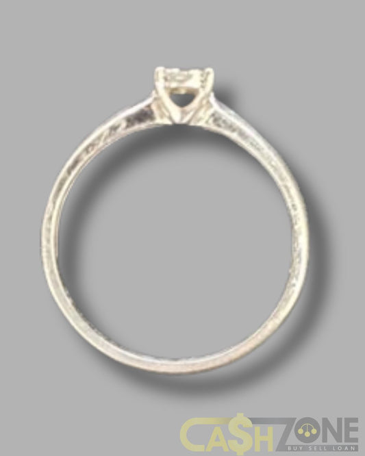 Ladies 9ct White Gold Clear Stone Ring