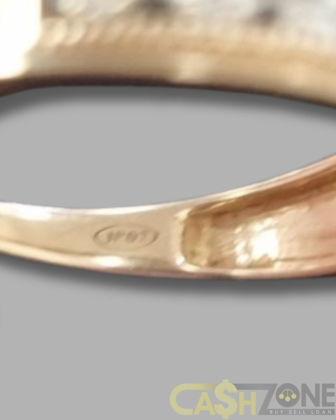 Ladies 9ct Yellow Gold Clear Stone Ring