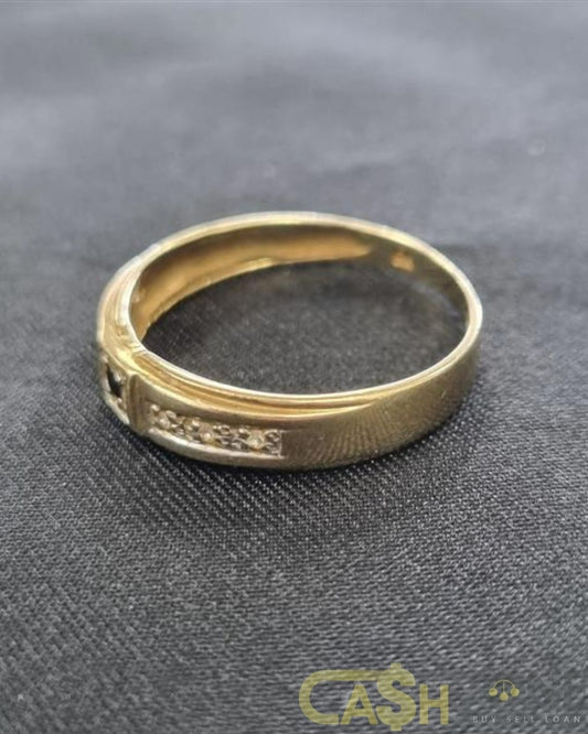 Ladies 9ct Yellow Gold Blue & Clear Stone Ring