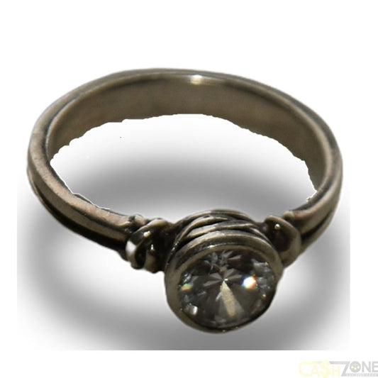 LADIES SILVER RING WITH CLEAR STONE