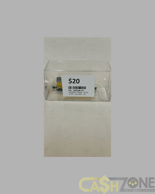 MODEL TRAIN IN PLASTIC DISPLAY BOX YELLOW