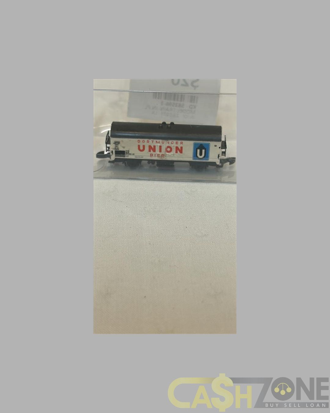 MODEL TRAIN IN PLASTIC DISPLAY BOX UNION