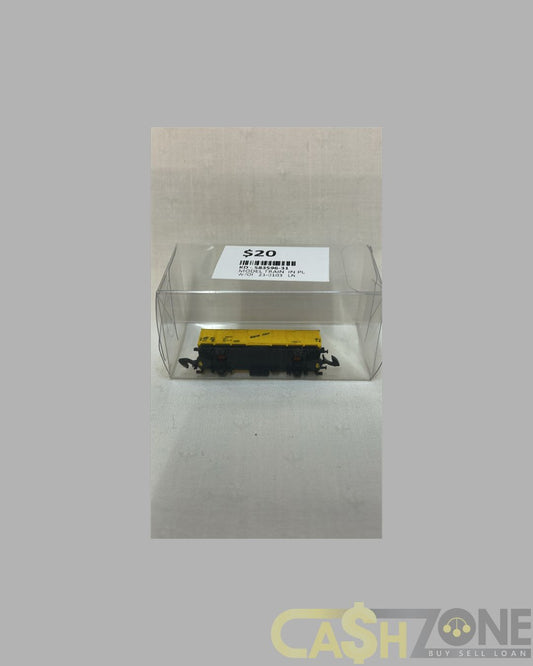 MODEL TRAIN IN PLASTIC DISPLAY BOX YELLOW