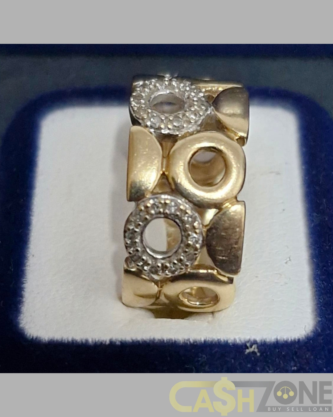 Ladies 9ct Yellow Gold Clear Stones Circle Pattern Ring