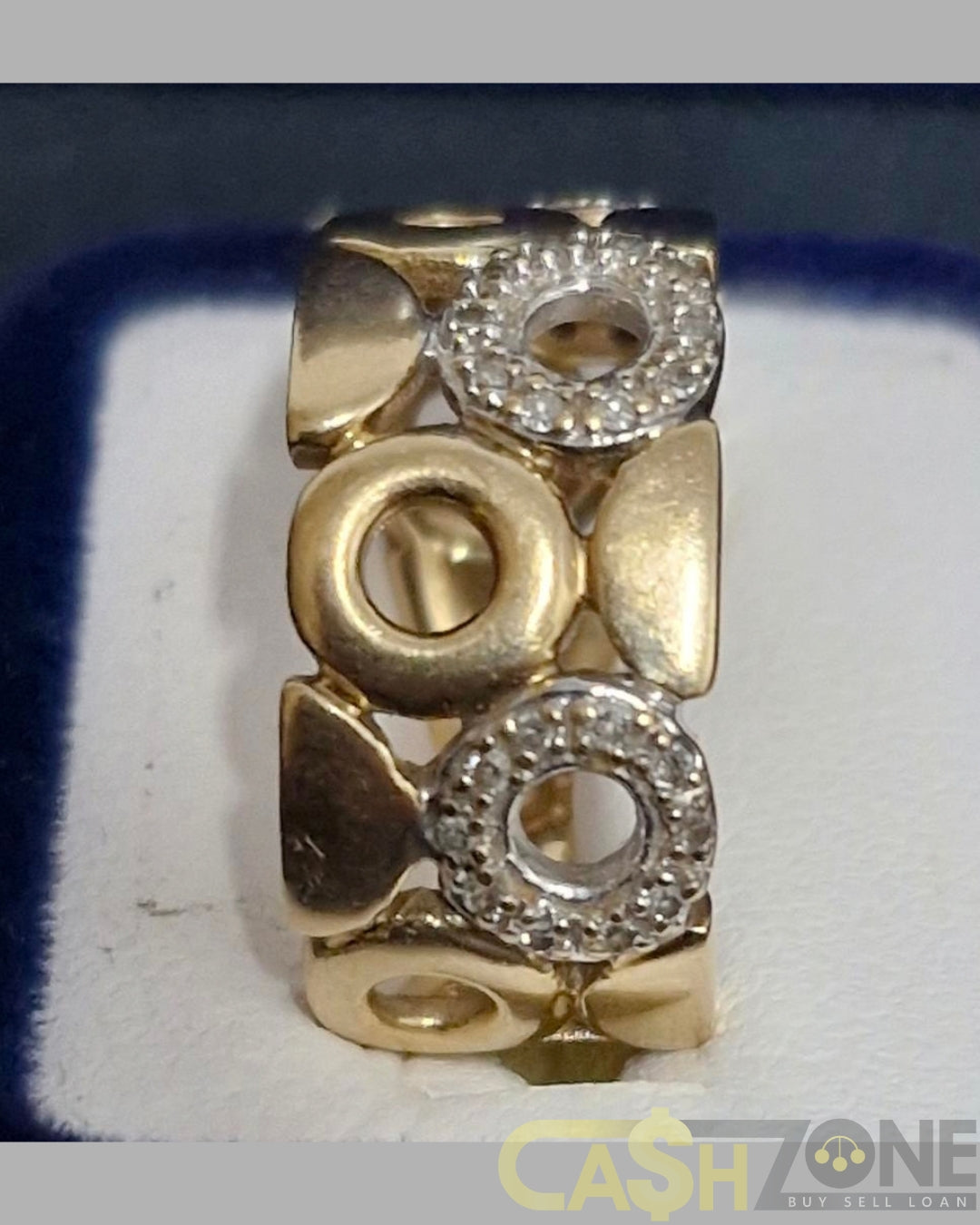 Ladies 9ct Yellow Gold Clear Stones Circle Pattern Ring
