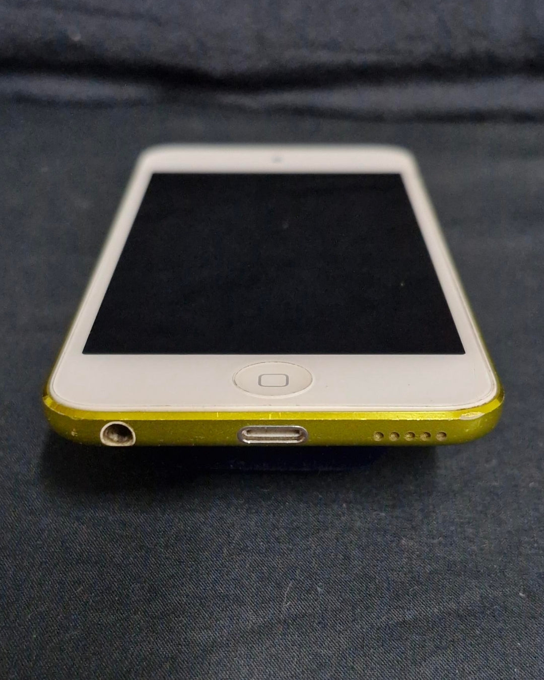 Apple iPod Touch 5th Gen 16GB A1421