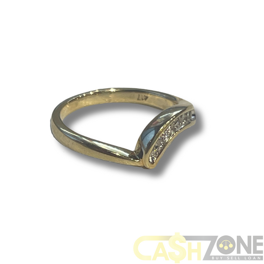 10CT Yellow Gold Ring With Clear Stones