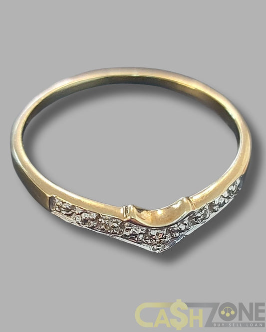 Ladies 9ct Yellow Gold V Shaped Clear Stone Ring