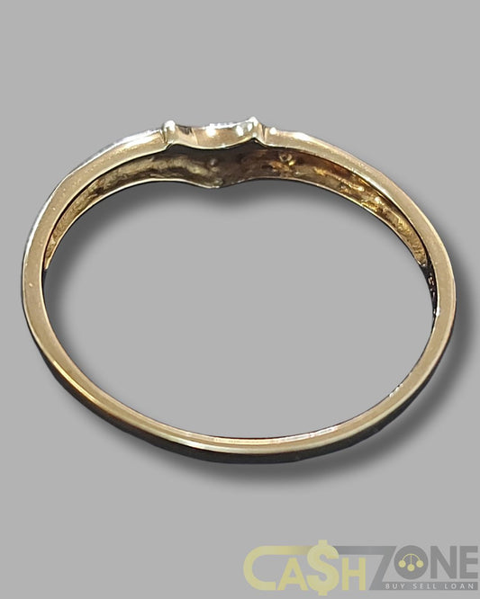 Ladies 9ct Yellow Gold V Shaped Clear Stone Ring