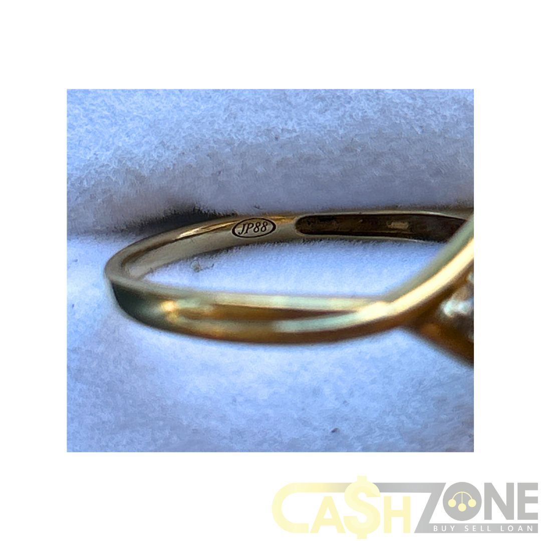 9CT Yellow Gold Ladies Ring W/ Blue Heart Stone