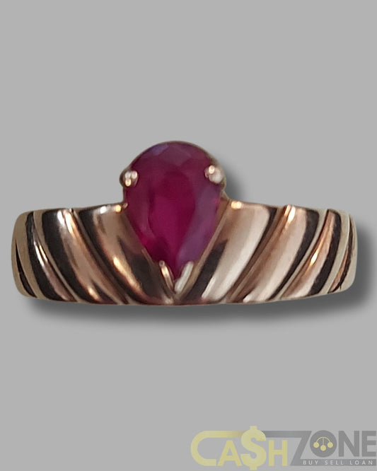 Ladies 9ct Yellow Gold Red Solitaire Ring