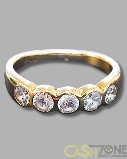 Ladies 9ct Yellow Gold Clear Stone Ring