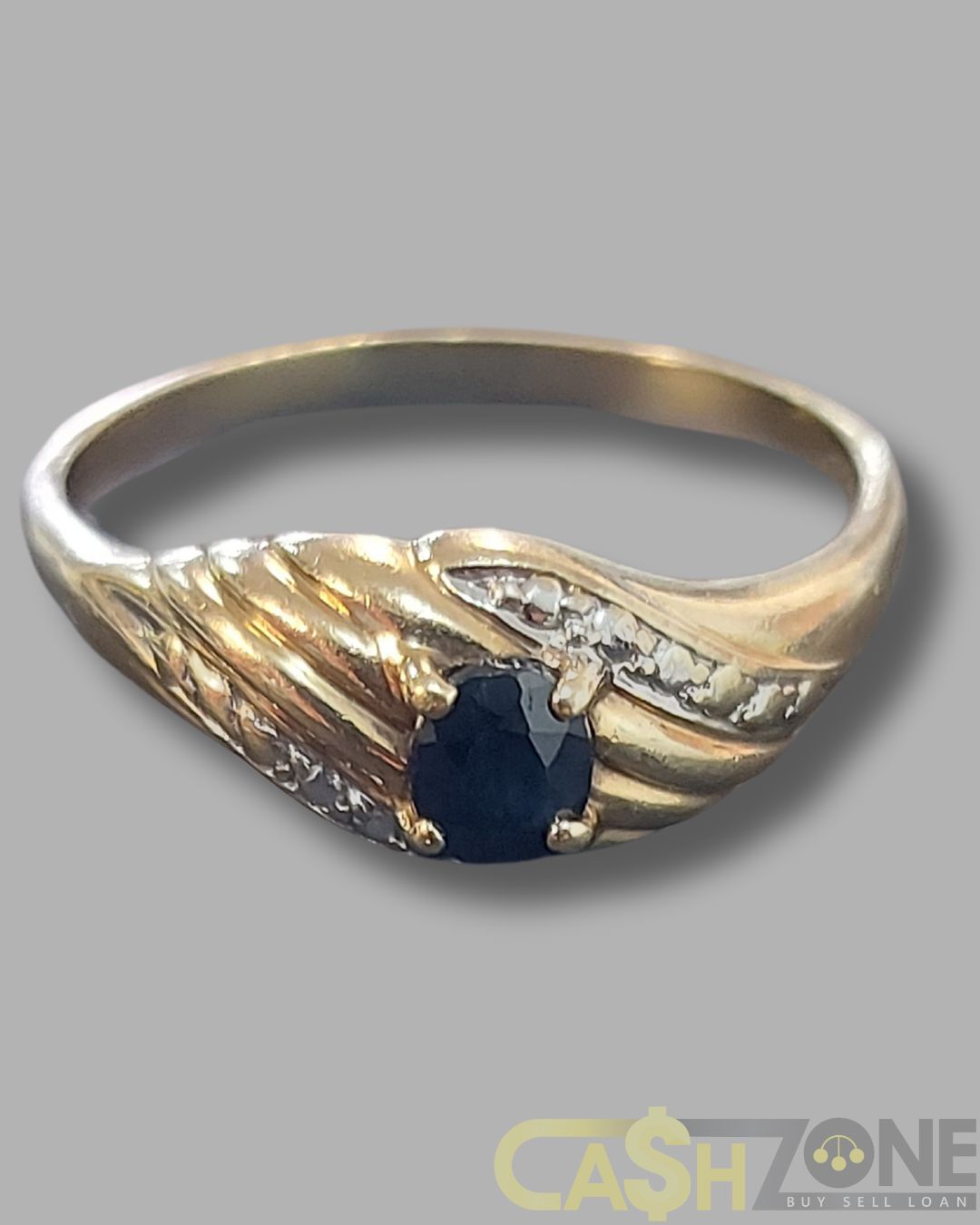 Ladies 9ct Yellow Gold Two Tone Black Stone Ring