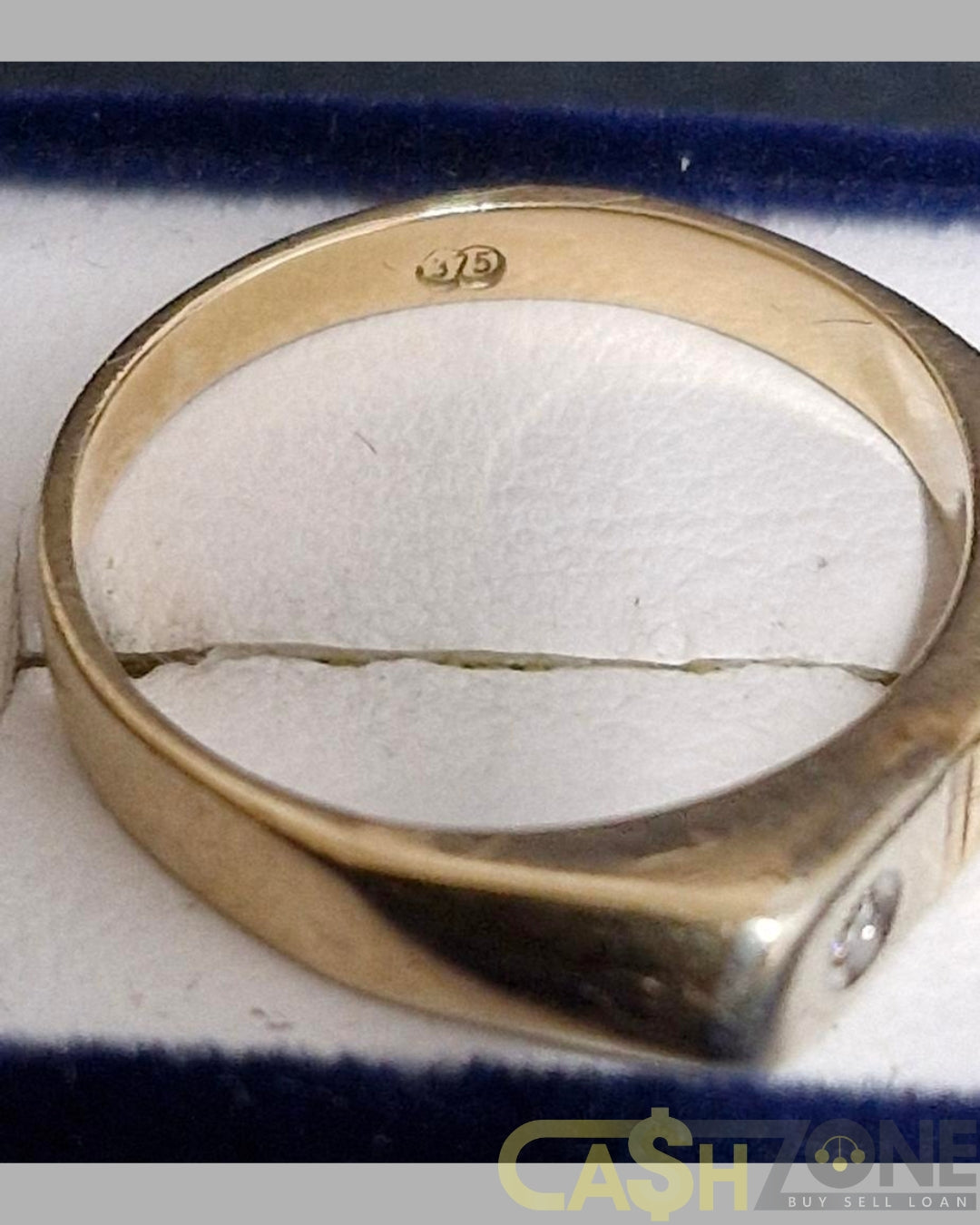 Men's 9ct Yellow Gold Ring with Clear Stone in White Gold Detail