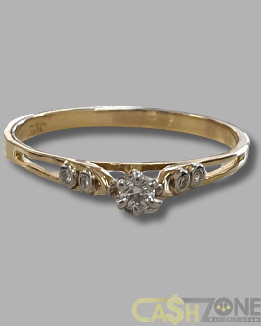 Ladies 18ct Yellow Gold Vintage Style Clear Stone Ring