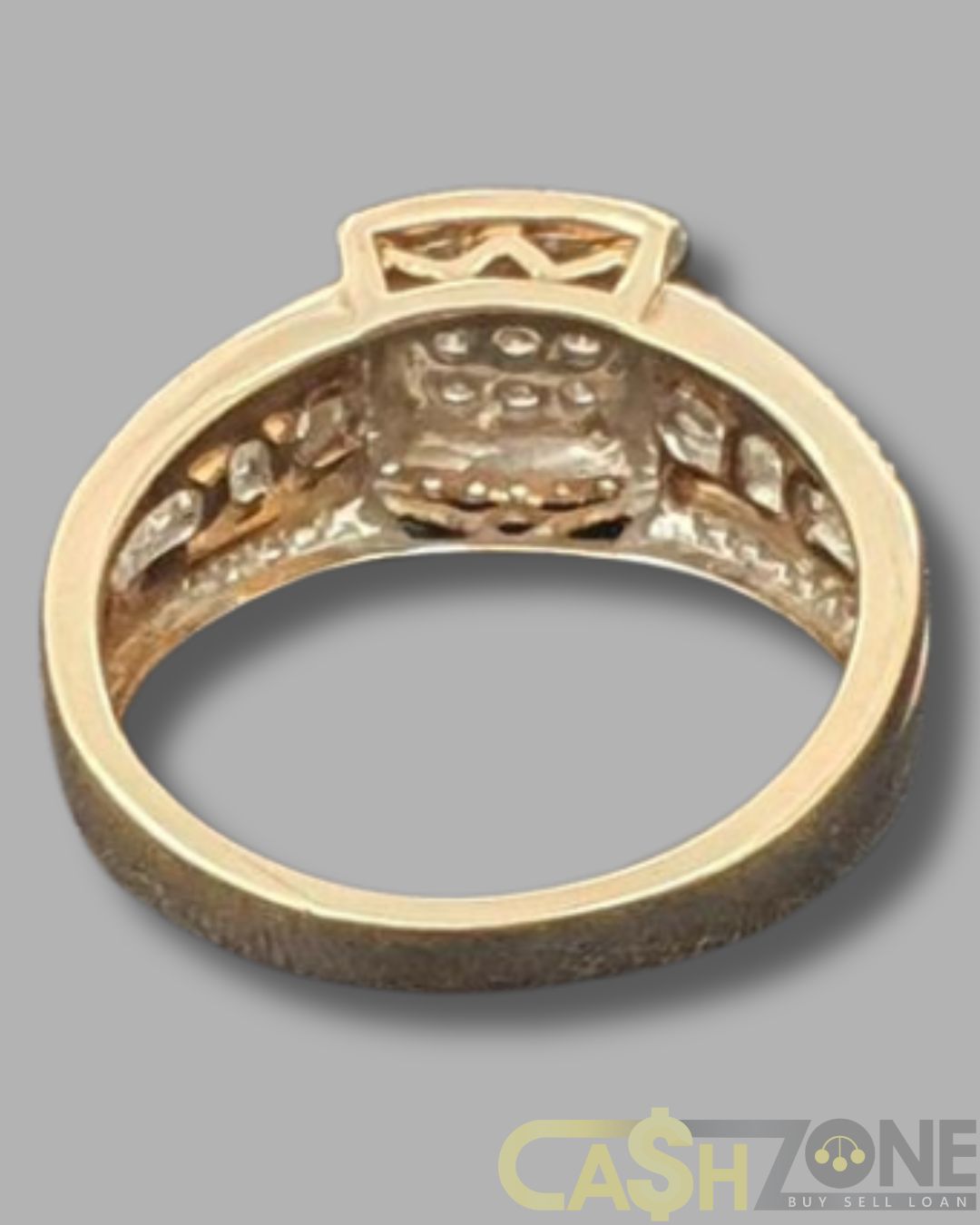 Ladies 9ct Yellow Gold Clear Stone Ring