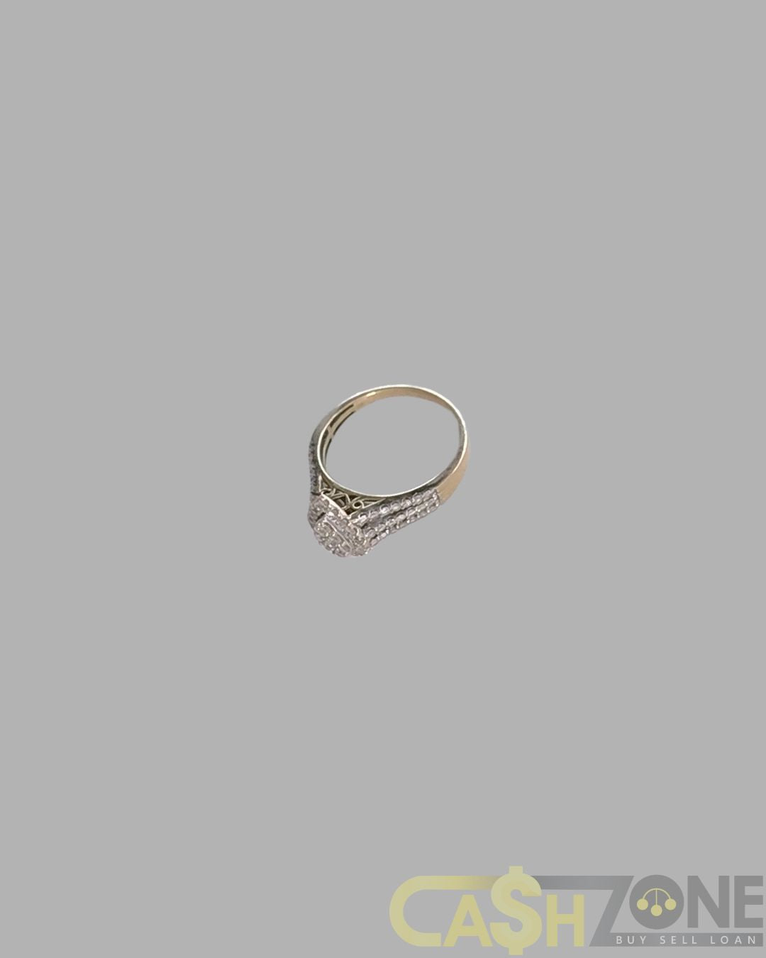 Ladies 9ct Yellow Gold Tear Drop Ring With Clear Stones