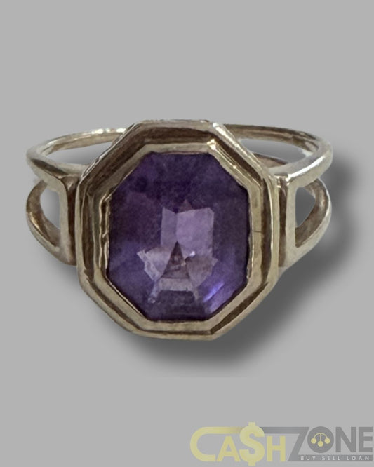 Ladies 9ct Yellow Gold Purple Stone Ring