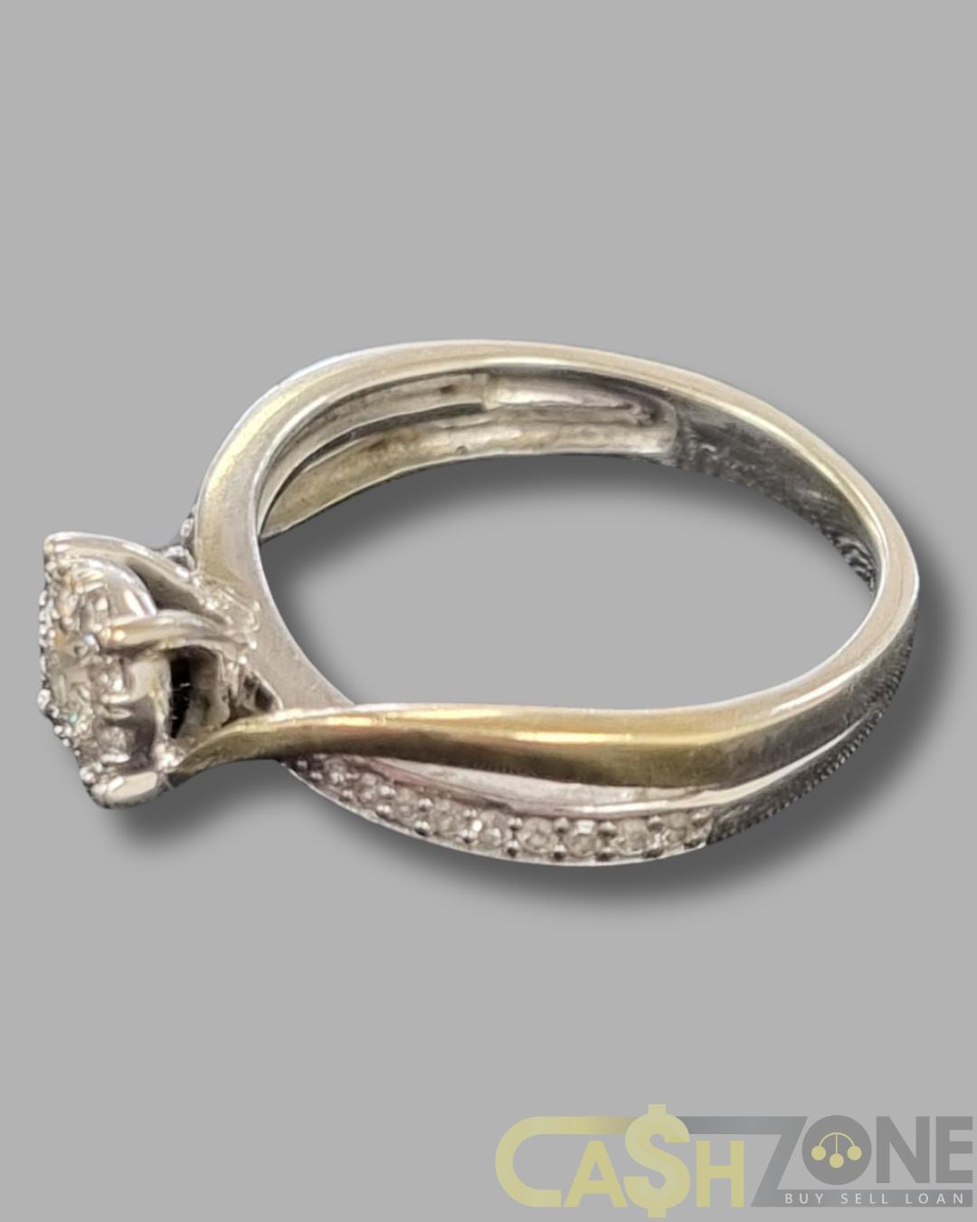 Ladies 10ct White Gold Clear Stone Engagement Ring