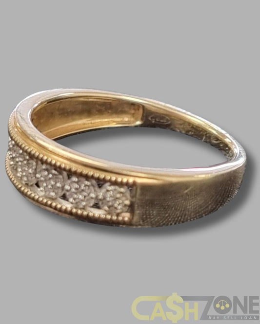 Ladies 9ct Yellow Gold Clear Stone Ring