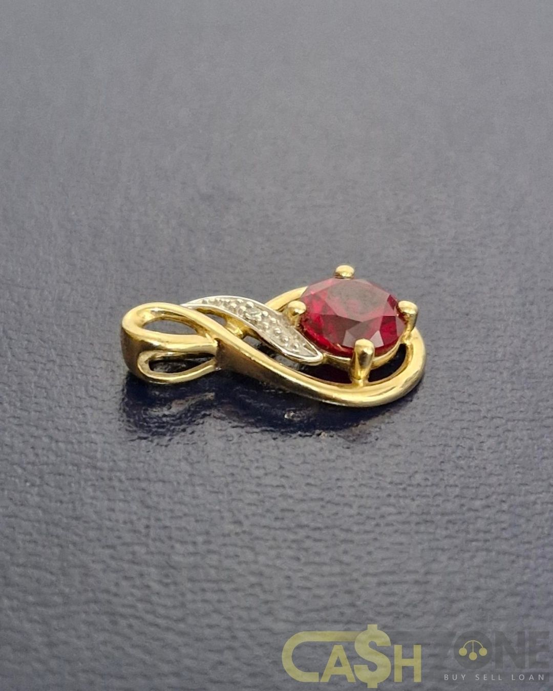 Ladies 9ct Yellow Gold Red Stone Tear Drop Pendant