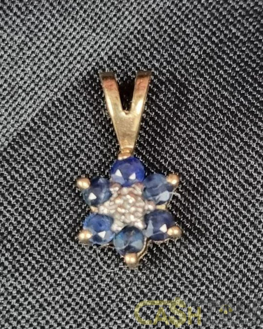 Ladies 9ct Yellow Gold Blue Stone Star Pendant