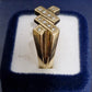 Ladies 9ct Yellow Gold Ring W/Clear Stones
