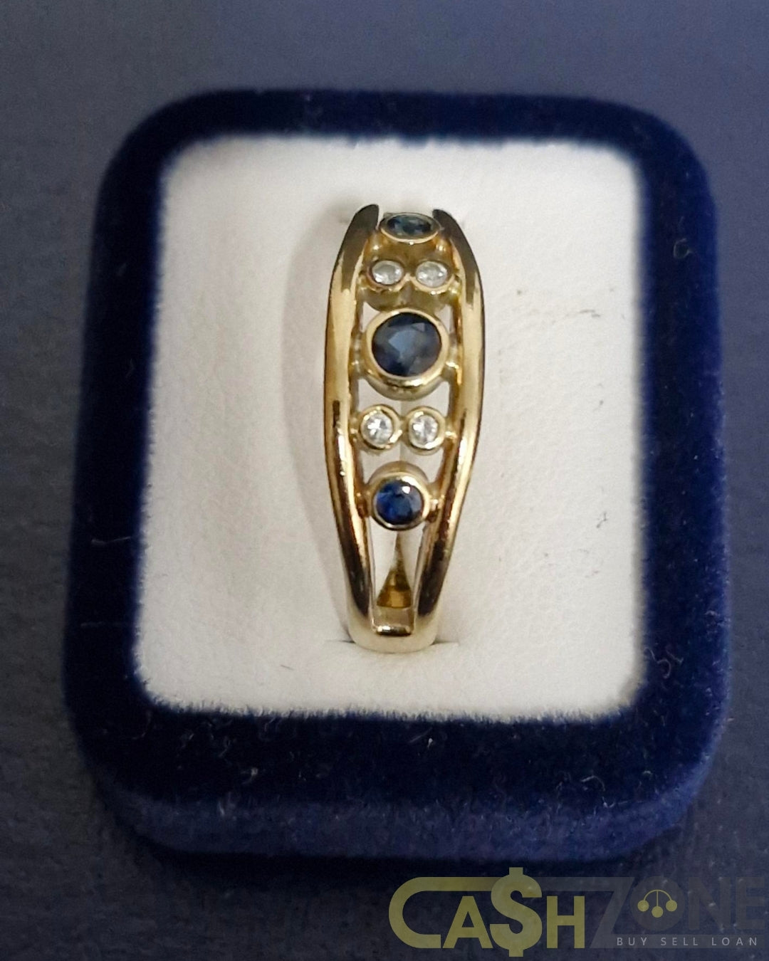 Ladies 9ct Yellow Gold Blue Stone Ring