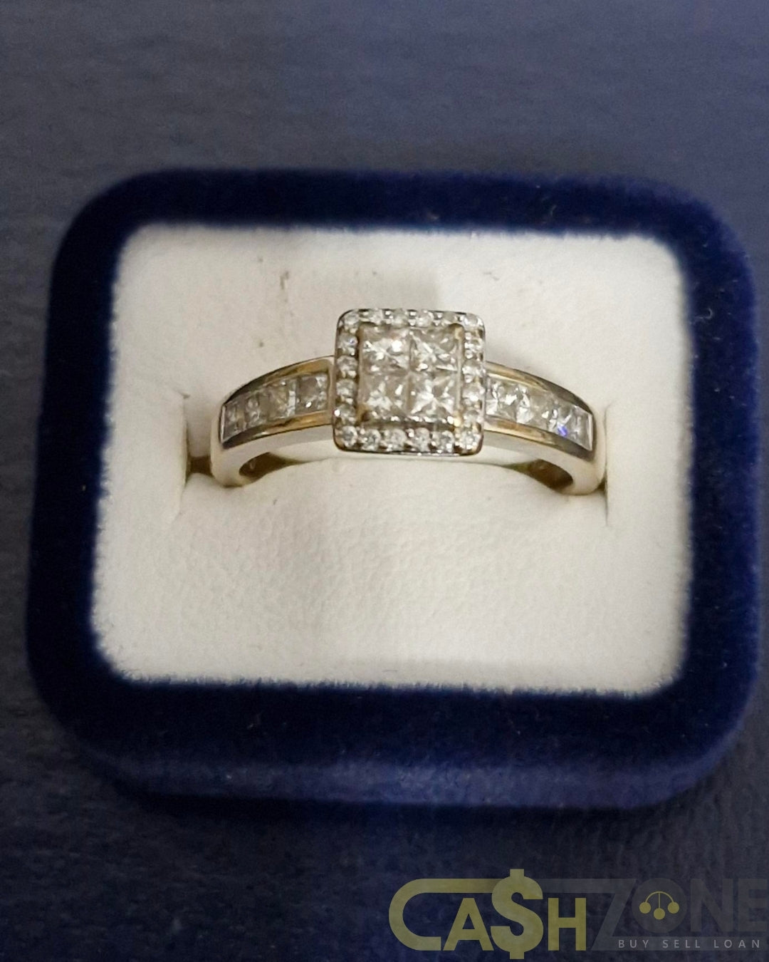 Ladies 18ct White Gold Clear Stone Ring
