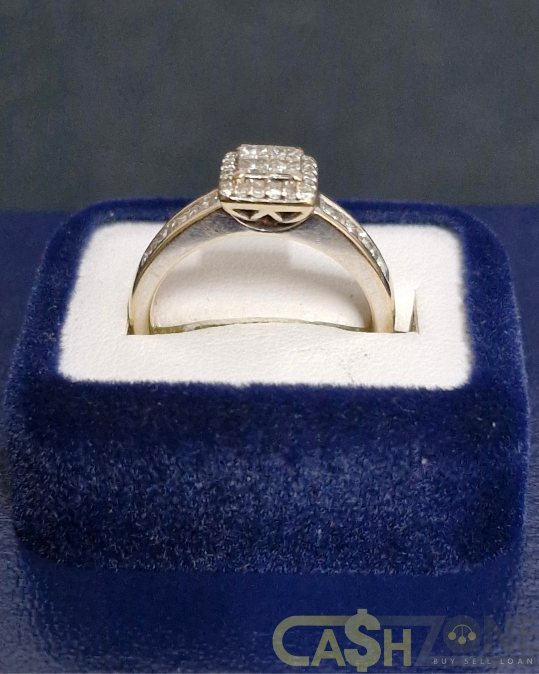 Ladies 18ct White Gold Clear Stone Ring