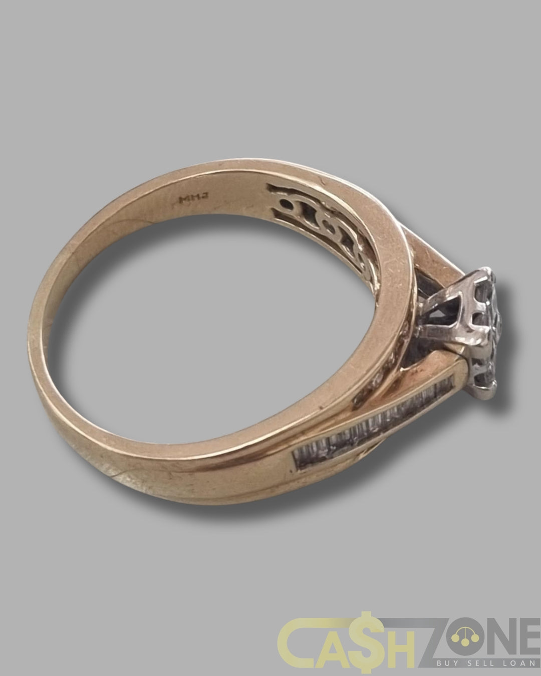 Ladies 14ct Yellow Gold Clear Stone Ring